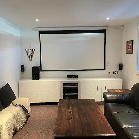 Stor Enebolig Med Terrasse, 5 Soverom, Parkering Villa Trondheim